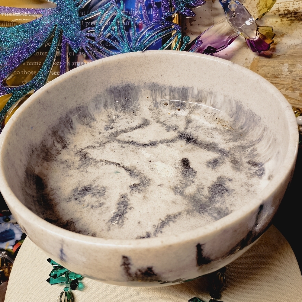 Elegant Gray and Black Resin  Bowl 8 In X 2 In